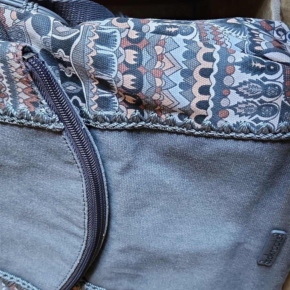 Sakroots Gray Crossbody Bag - Picture 3 of 16
